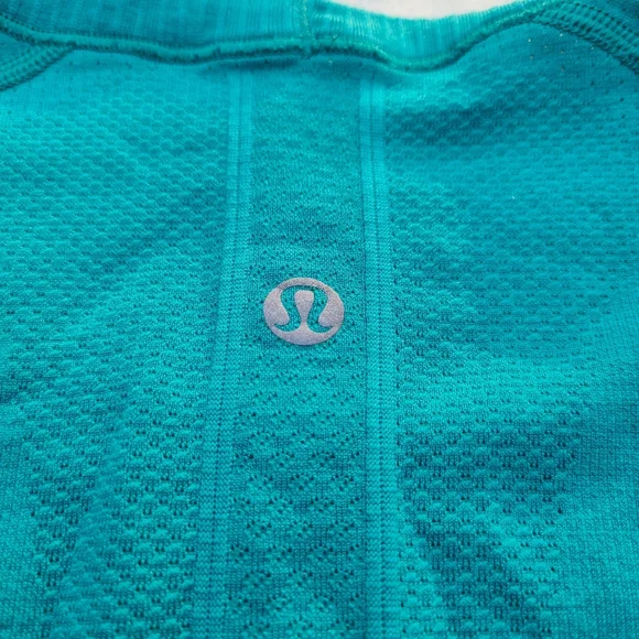 Lululemon Run: Swiftly Tech Short Sleeve - Surge Teal - Size 2 - Picture 8 of 15
